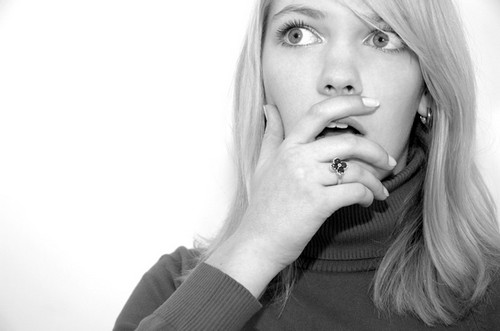 женщина в шоке