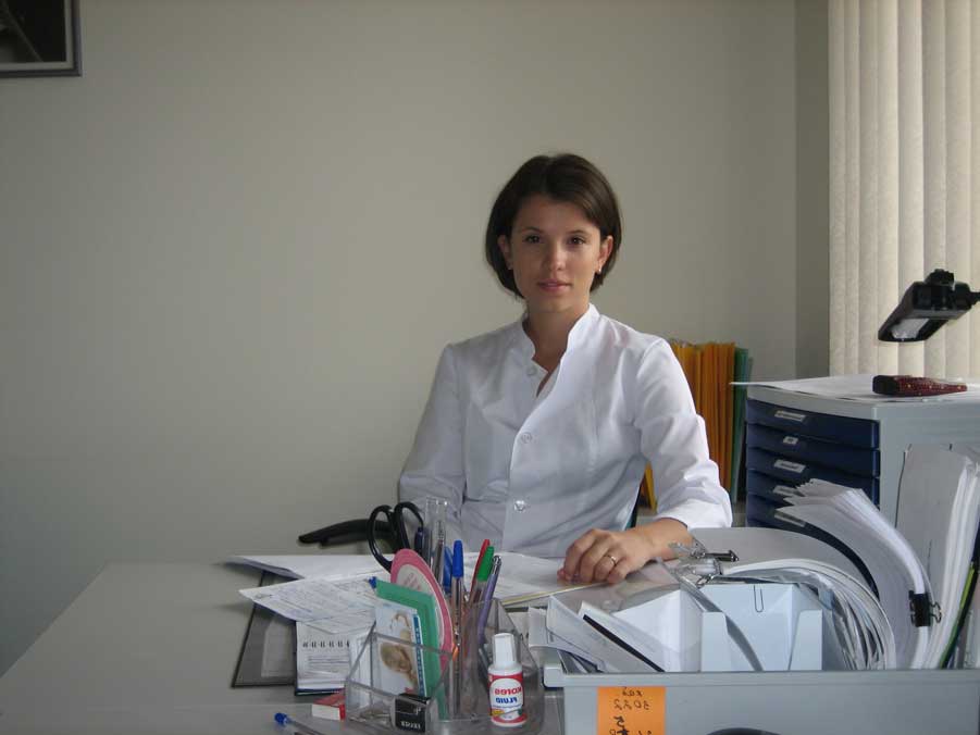 врач в кабинете